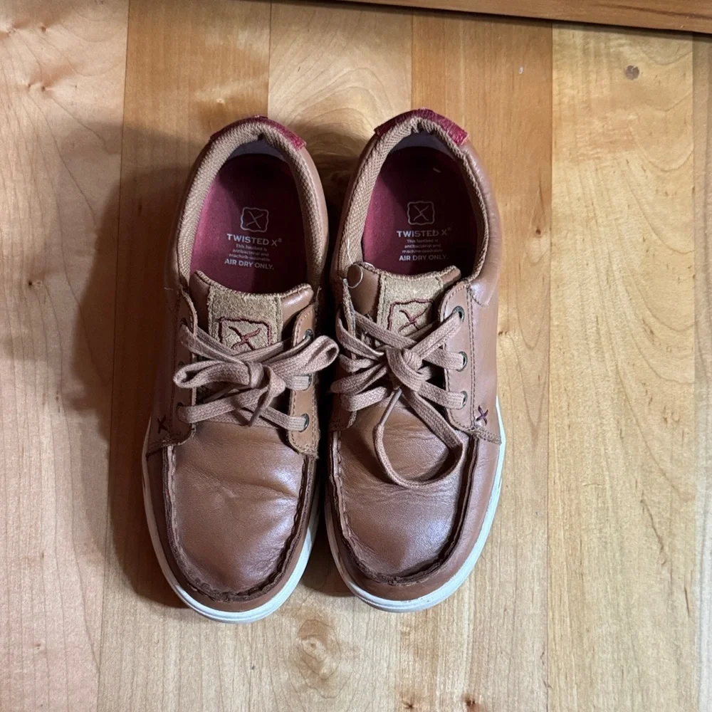 Twisted X Tan Women’s Sneakers - Picture 2 of 3